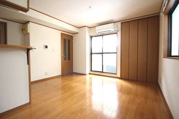 カ－サアリスの物件内観写真