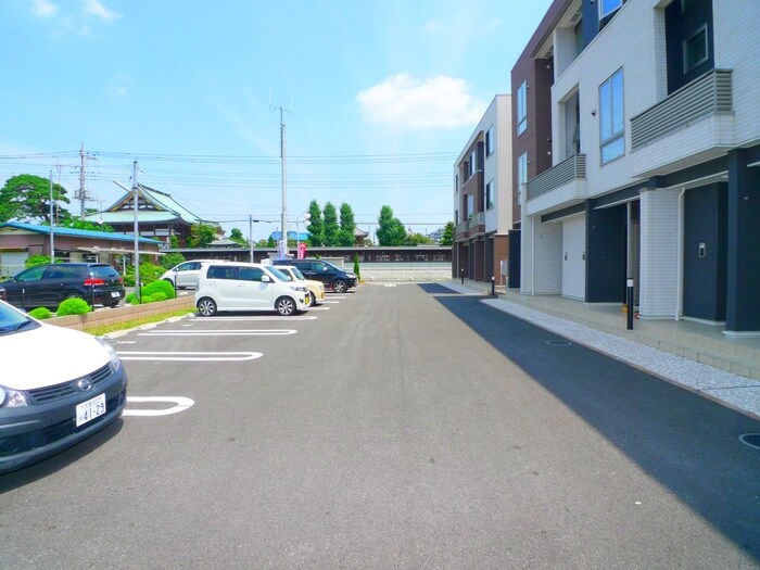 レジェンドⅧの物件外観写真