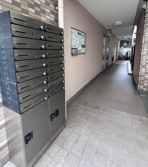 野毛山パ－クマンションの物件外観写真