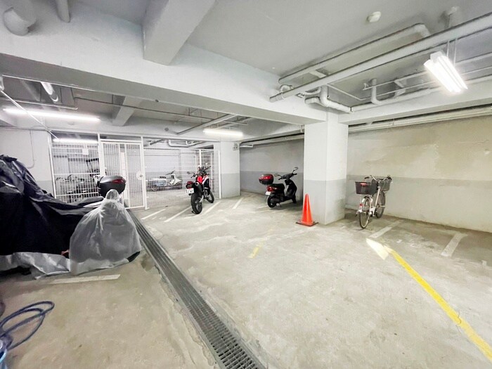 野毛山パ－クマンションの物件外観写真