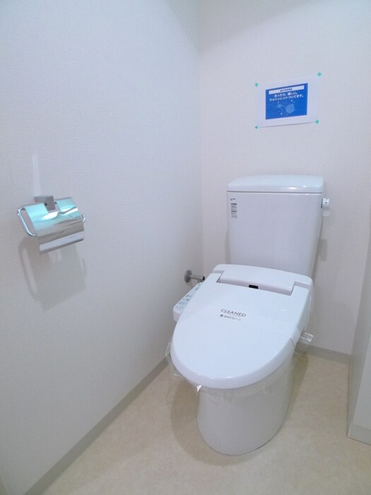 アクシ－ズタワ－大門町の物件内観写真