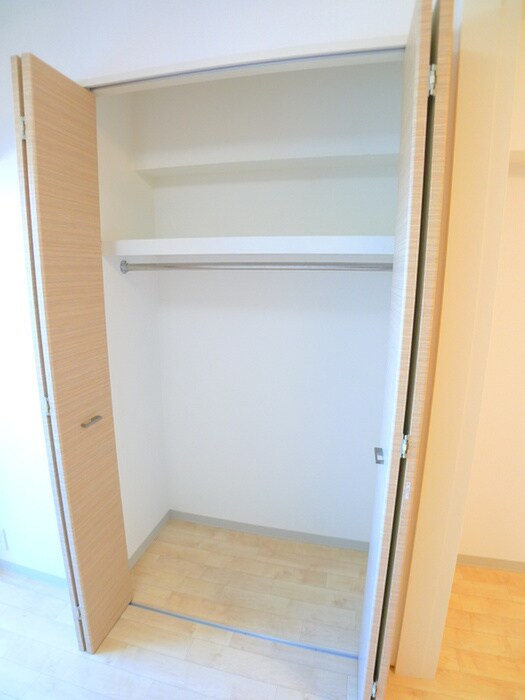 アクシ－ズタワ－大門町の物件内観写真