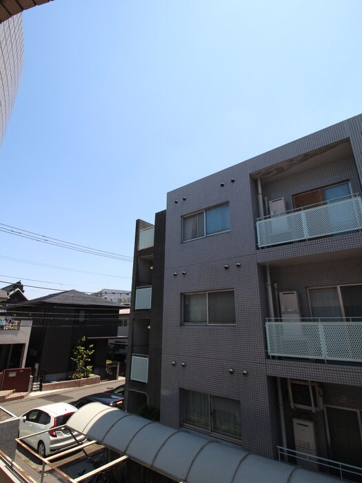 ロイヤルドーム１３０２の物件内観写真