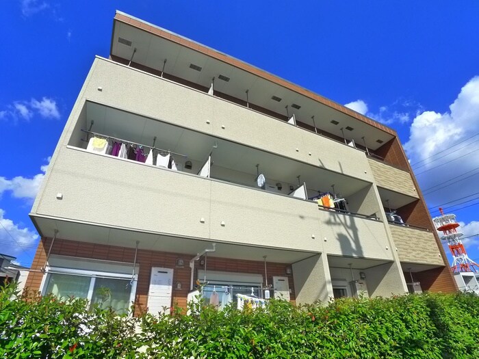 ルミナスの物件外観写真