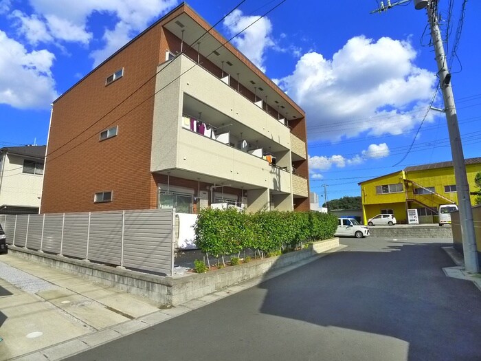 ルミナスの物件外観写真