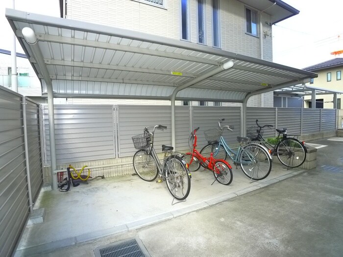 ルミナスの物件外観写真