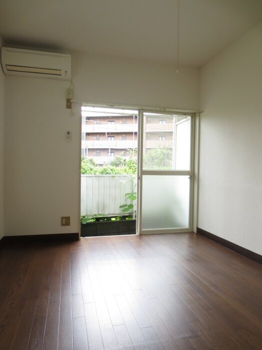 ホワイトシャンテの物件内観写真