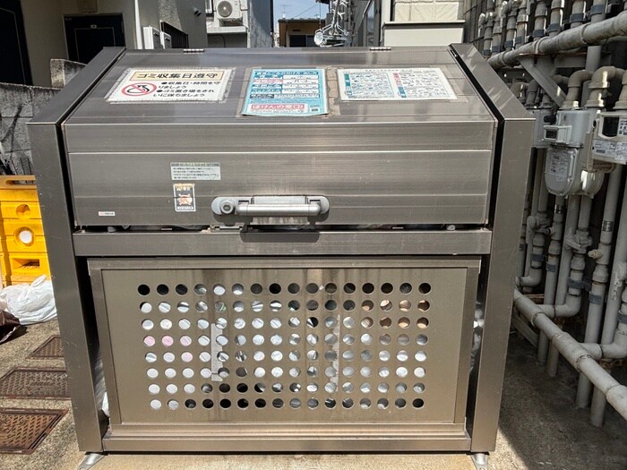 デン下北沢の物件外観写真