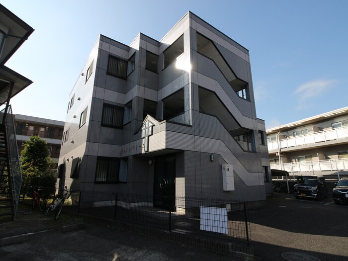 メゾンドリームの物件外観写真