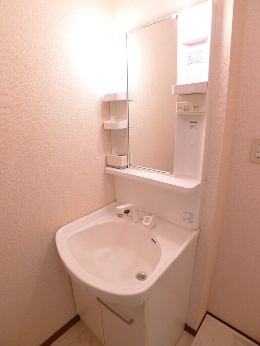 Amour エフ1番館の物件内観写真