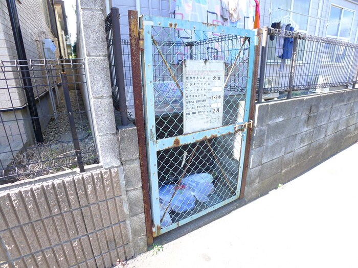 レオパレステジマの物件外観写真