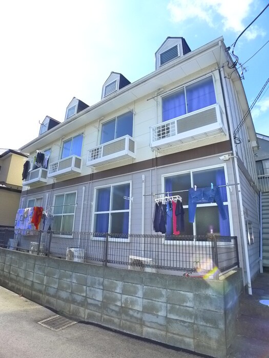 レオパレステジマの物件外観写真