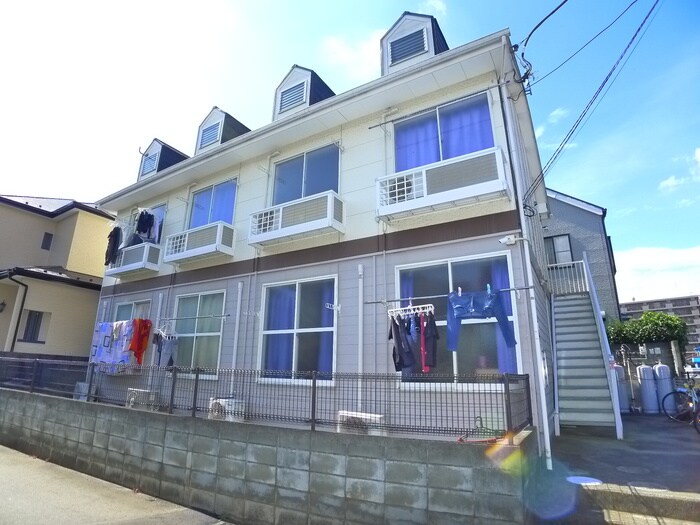 レオパレステジマの物件外観写真