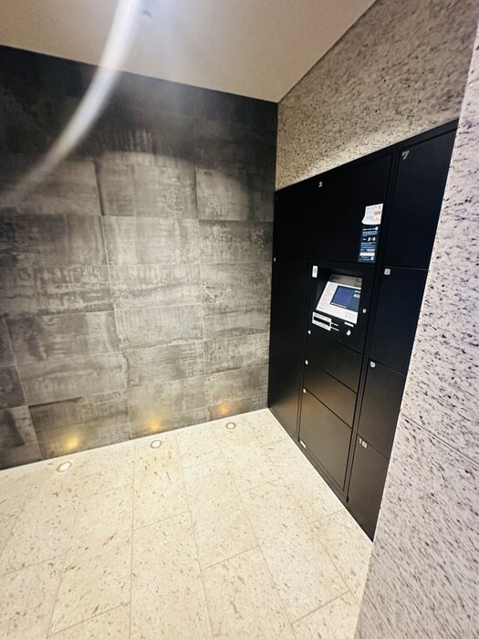 GRAN PASEO 日本橋三越前の物件外観写真