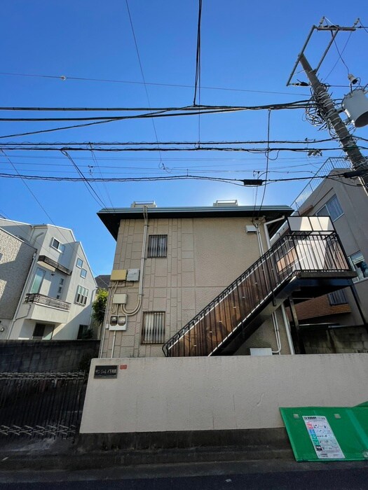 サンシャレイ下井草の物件外観写真