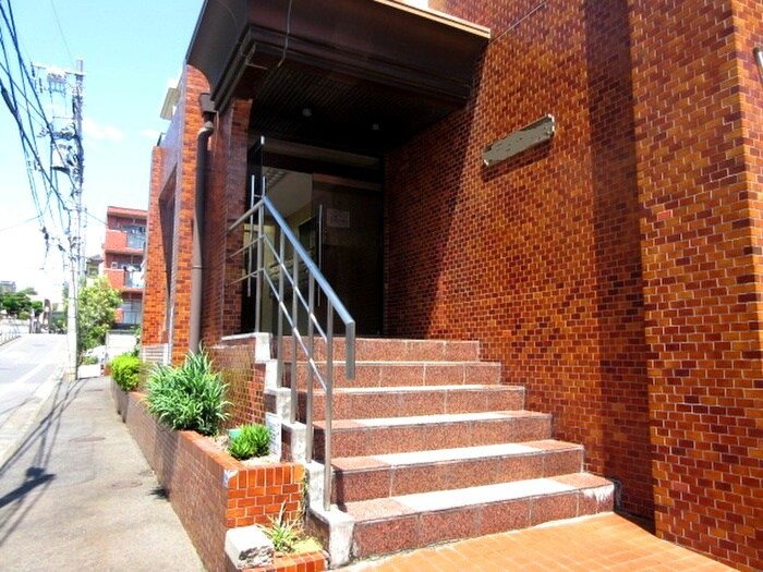 ファミ－ルＡの物件外観写真