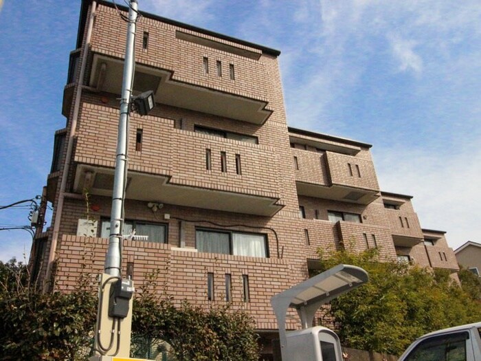 ラ　ヴェ－ル鷺沼の物件外観写真