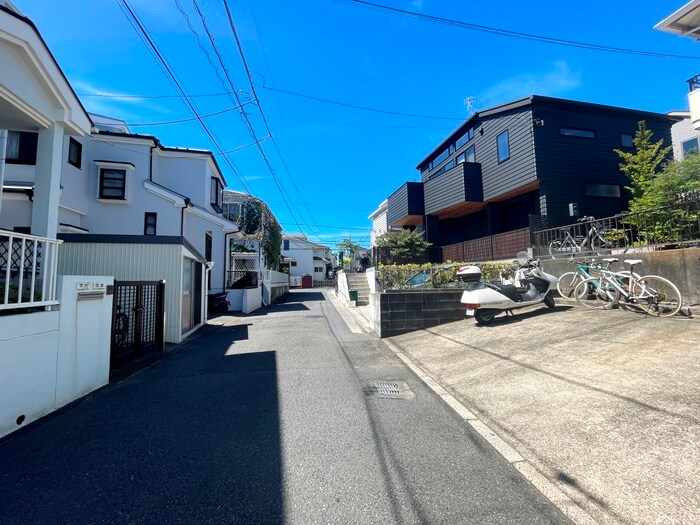 ホワイトコート鵠沼の物件外観写真