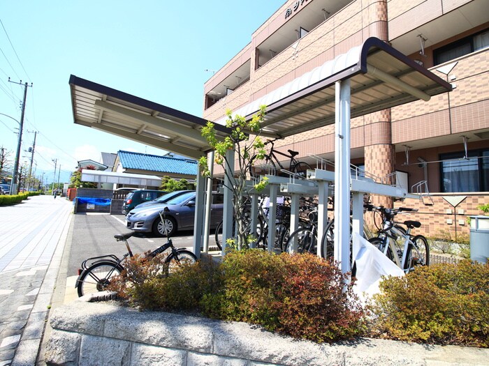 シャン・デ・フル－ルの物件外観写真