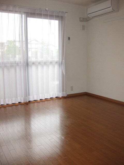 シャン・デ・フル－ルの物件内観写真