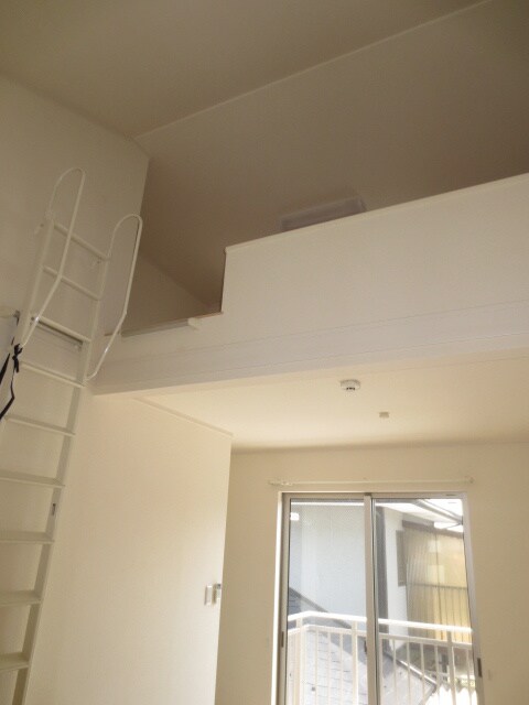 ヴェリナ・フォ－の物件内観写真