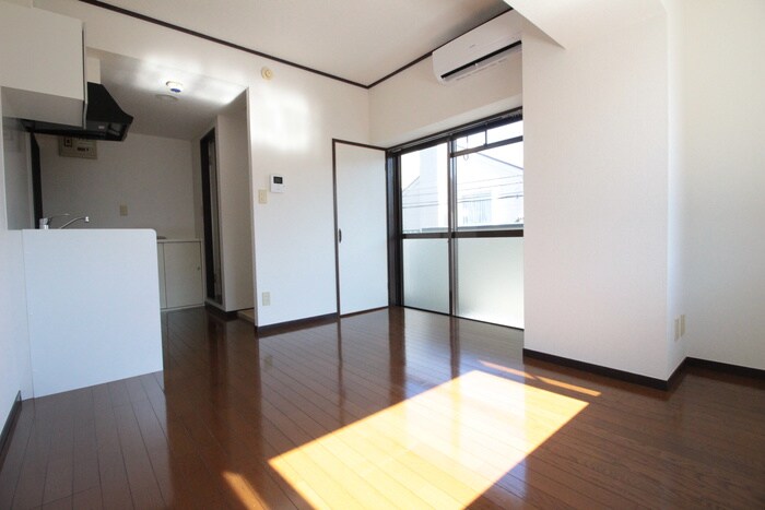 オオサワマンションの物件内観写真