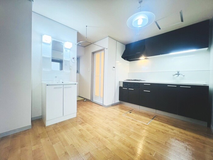 高栄ハイツの物件内観写真