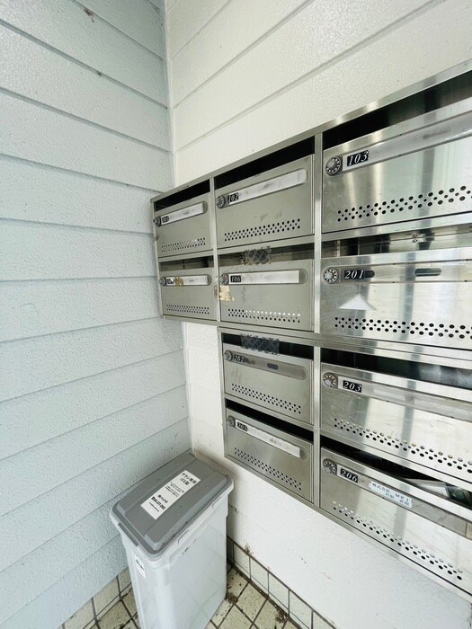 コ－ポリバ－サイドの物件外観写真