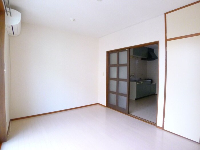 ビーブタウン高田の物件内観写真