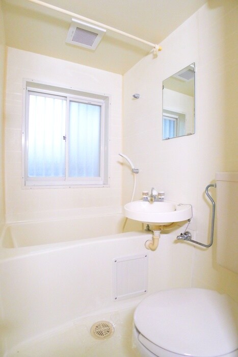 ビーブタウン高田の物件内観写真