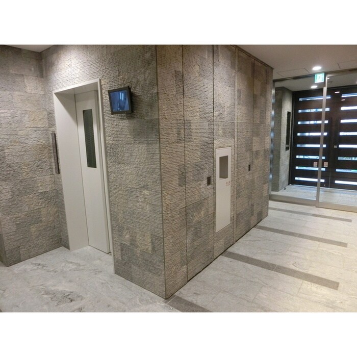 スカイレジデンス中落合の物件外観写真