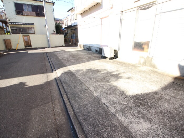 ダリアMアパートメントの物件外観写真