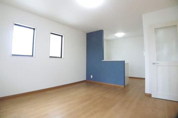 ウインドレスブルーの物件内観写真