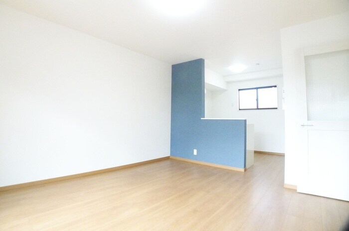 ウインドレスブルーの物件内観写真