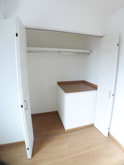 ウインドレスブルーの物件内観写真