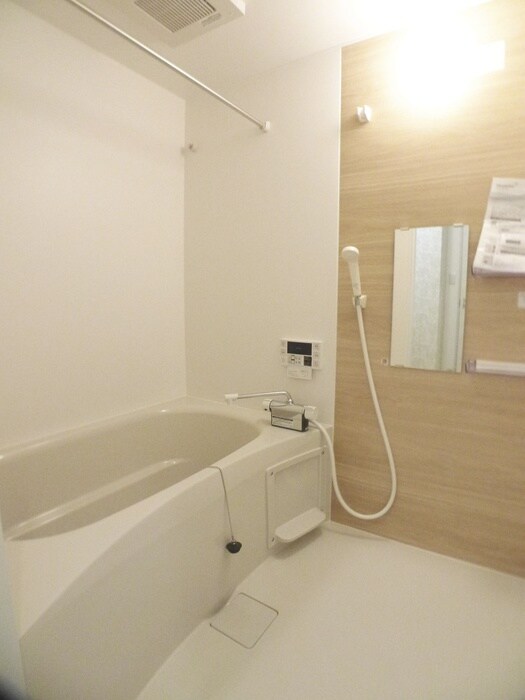 ウインドレスブルーの物件内観写真