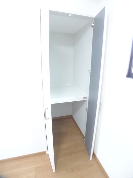 ウインドレスブルーの物件内観写真