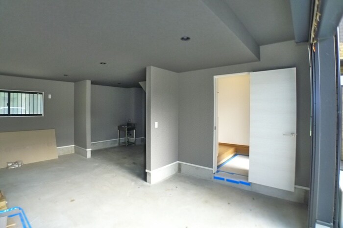 ウインドレスブルーの物件内観写真