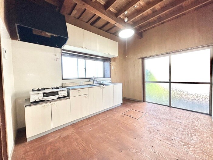 森崎4丁目貸家の物件内観写真