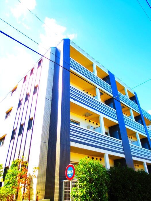 ドゥーエ参宮橋の物件外観写真