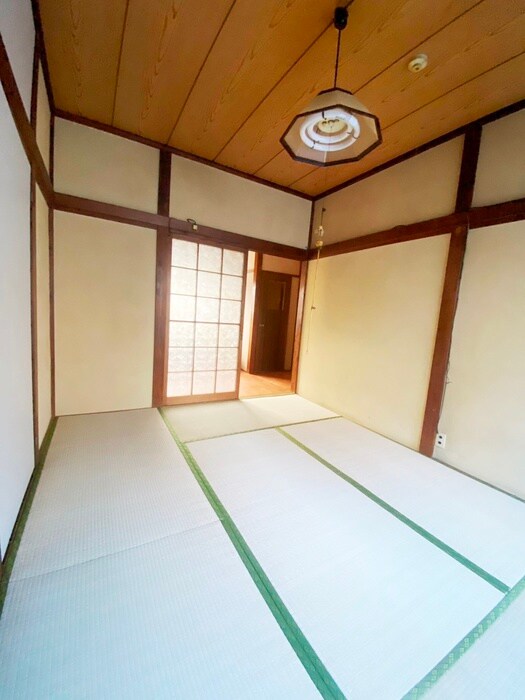 秋山アパ－トの物件内観写真