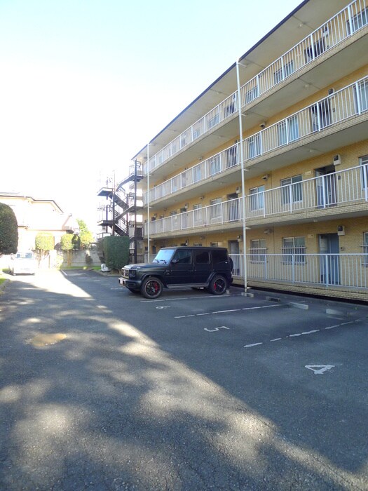 信栄マンションの物件外観写真