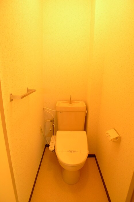 信栄マンションの物件内観写真