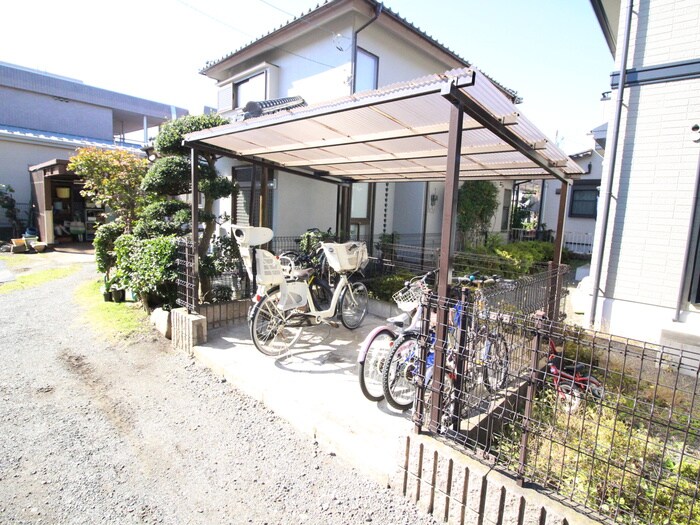 クイーンズコートの物件外観写真