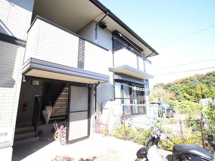 クイーンズコートの物件外観写真