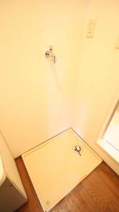 クイーンズコートの物件内観写真