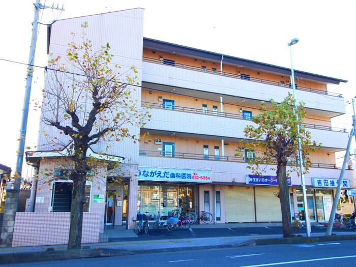 ヴェルドミ－ル小峰の物件外観写真