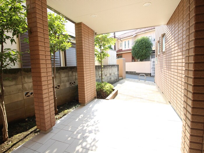 高根サンスタ－の物件外観写真