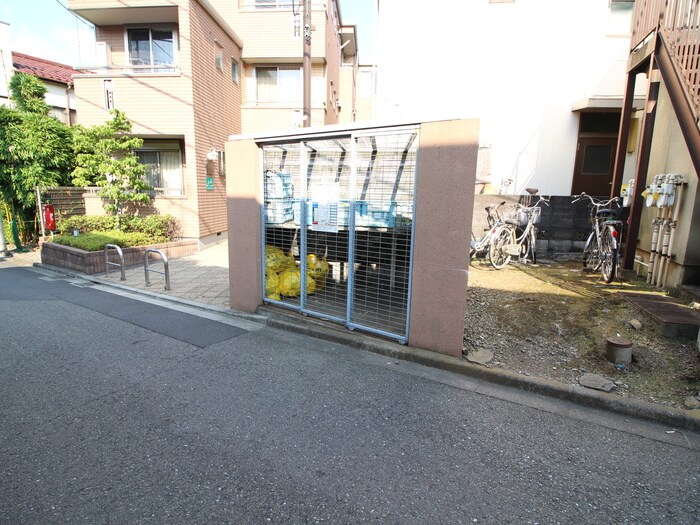 高根サンスタ－の物件外観写真