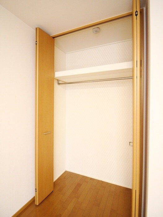 高根サンスタ－の物件内観写真